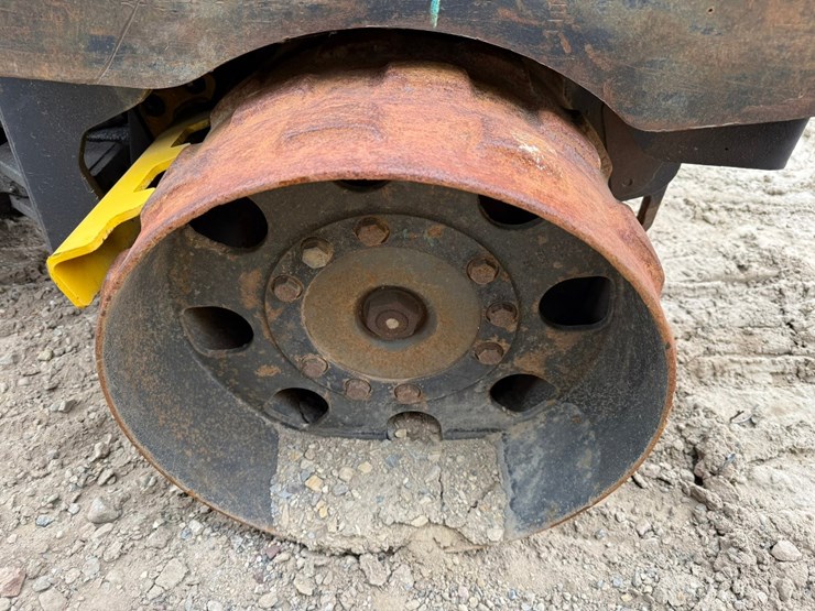 #3922-•-wacker-neuson-roller-compactor-image-27