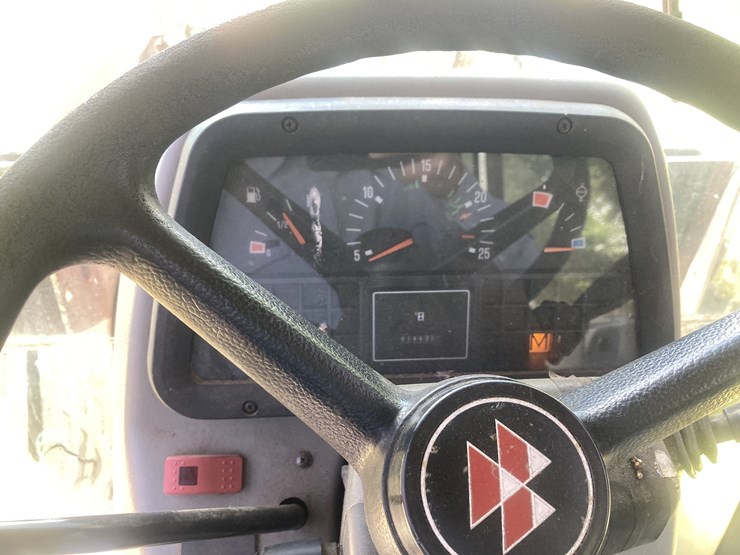 massey-ferguson-4253-image-8
