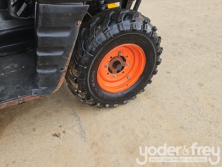 2013-bobcat-3400xl-image-15