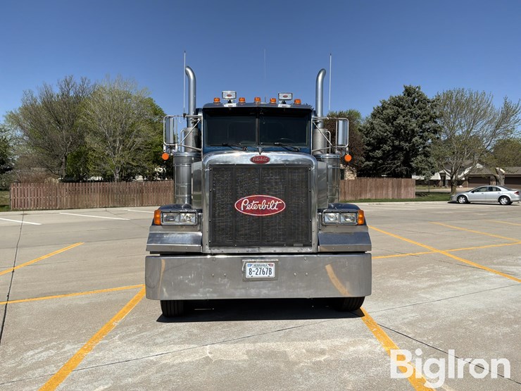 1988-peterbilt-379-image-2