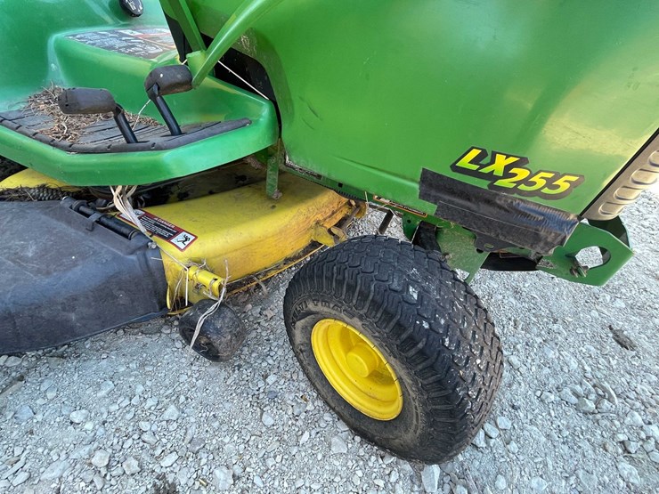 john-deere-lx255-image-21