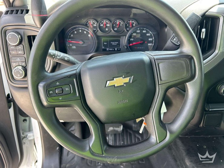 2021-chevrolet-silverado-1500-image-12