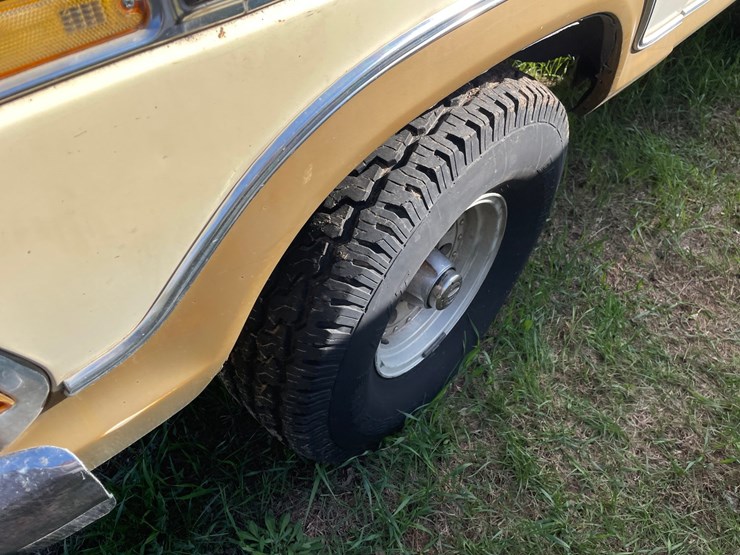 1979-ford-bronco-image-13