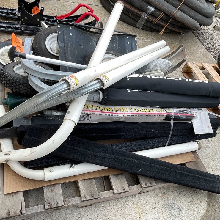 #9089 • Trailer Parts (O3)