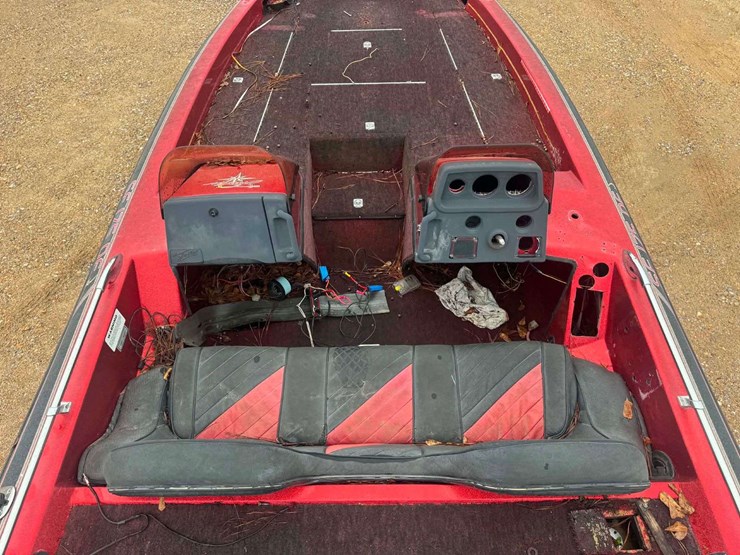 skeeter-sf175df-bass-boat-(no-motor)-image-11