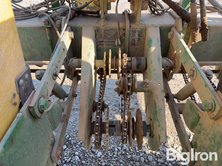 john-deere-7100-image-11