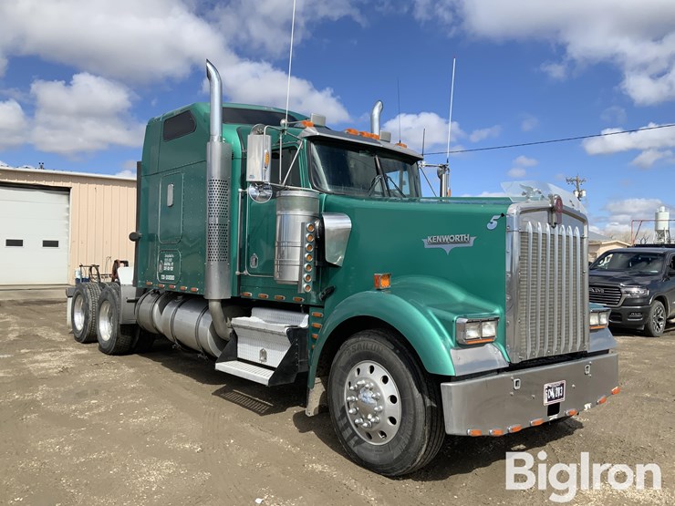 2005-kenworth-w900l-image-3
