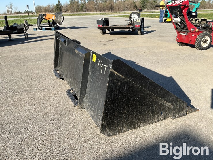 massey-ferguson-730-image-5