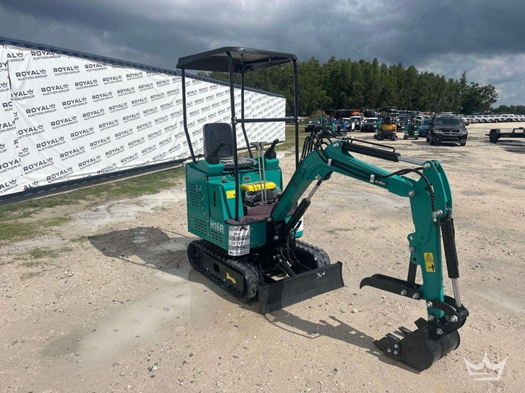 2026-cfg-industrial-h16r-mini-excavator-image-2