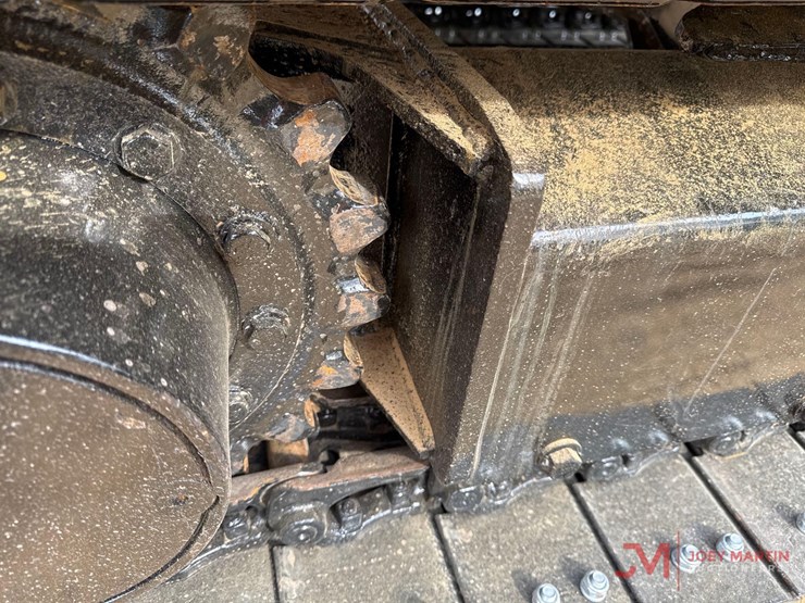 2021-caterpillar-305.5-image-6