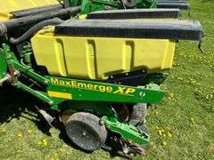 john-deere-1760-image-11