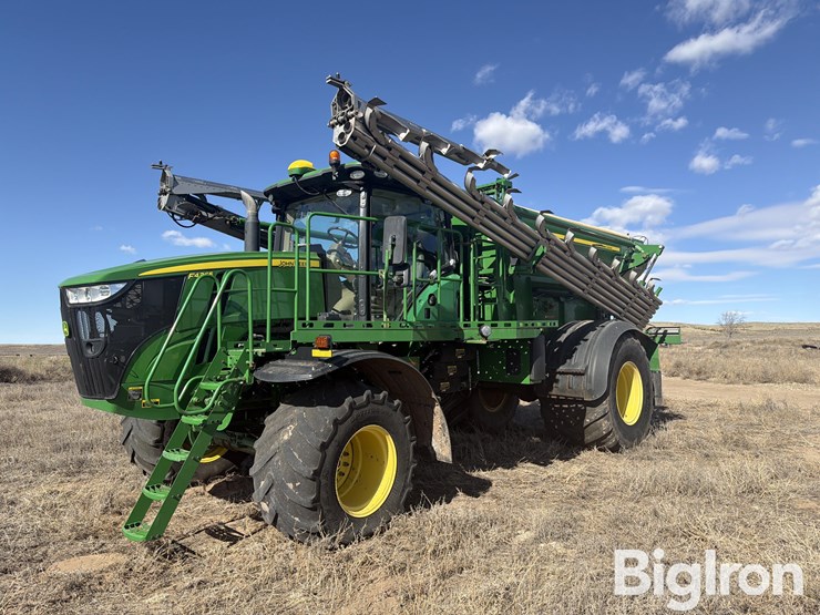 2020-john-deere-f4365-image-1