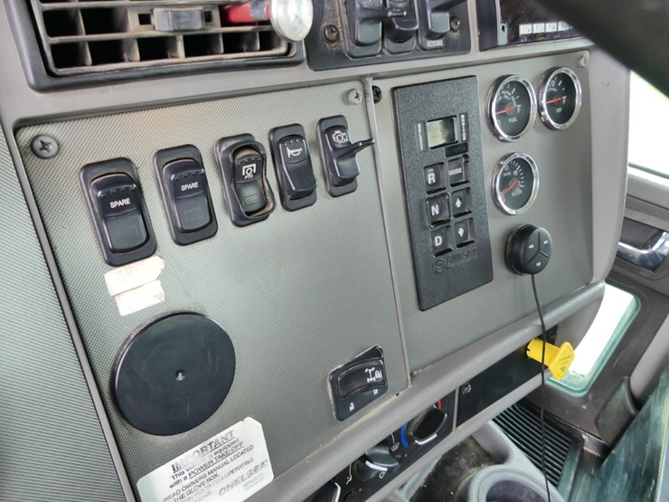 2012-kenworth-t370-image-16
