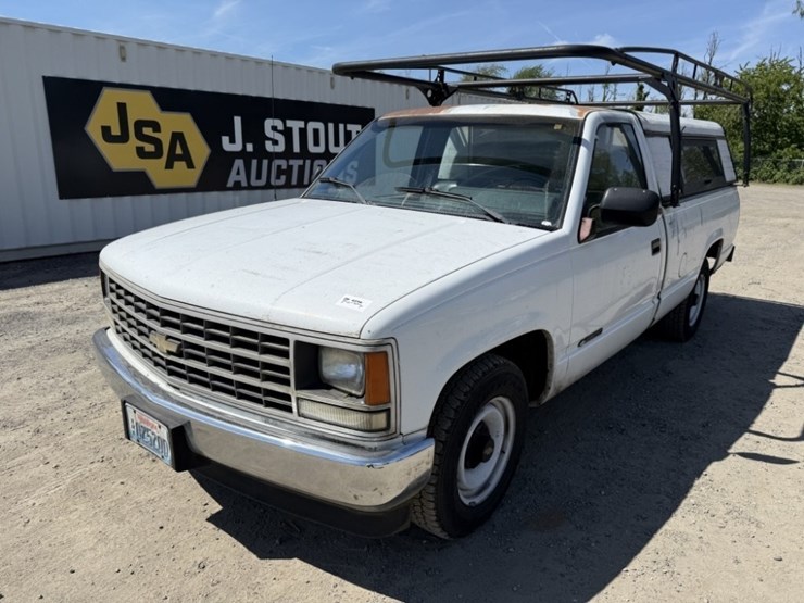 1989-chevrolet-c25-pickup-image-1