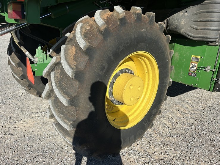 2018-john-deere-cs690-image-12