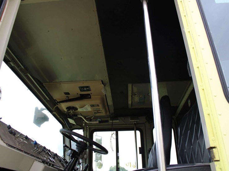 1988-oshkosh-t-3000-airport-pumper-speciality-vehicle-10t9l5eh3j1032880-mileage:-9175-(2270-ho-image-23