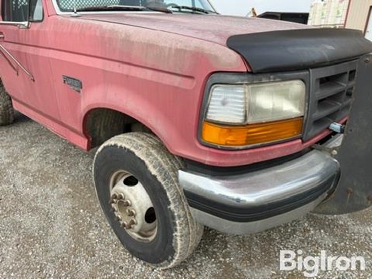 1995-ford-f450-image-15