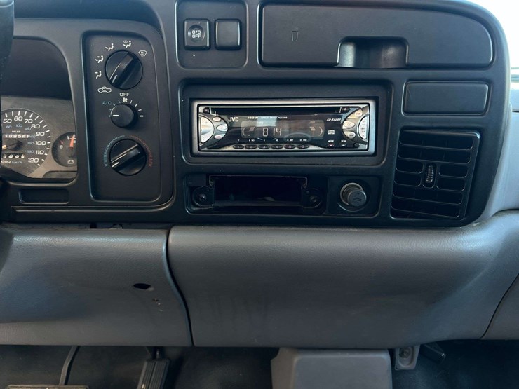 1996-dodge-ram-1500-image-12