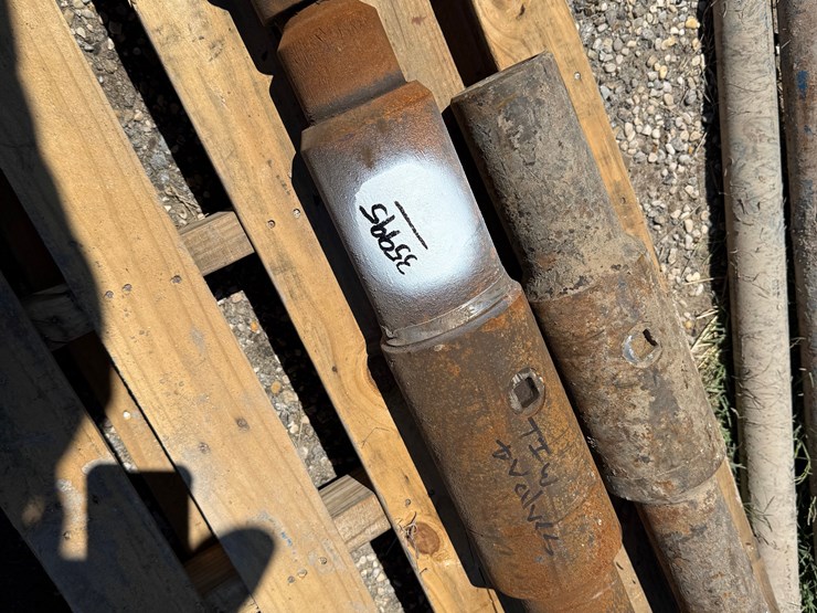 (2)-2-3/8”-tiw-valves-image-3