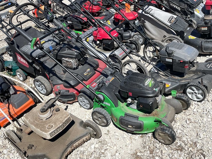 #6976-•-lawn-boy-lawn-mower-image-1