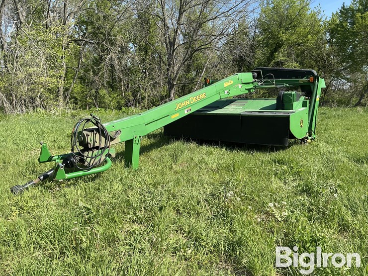 john-deere-735-image-1