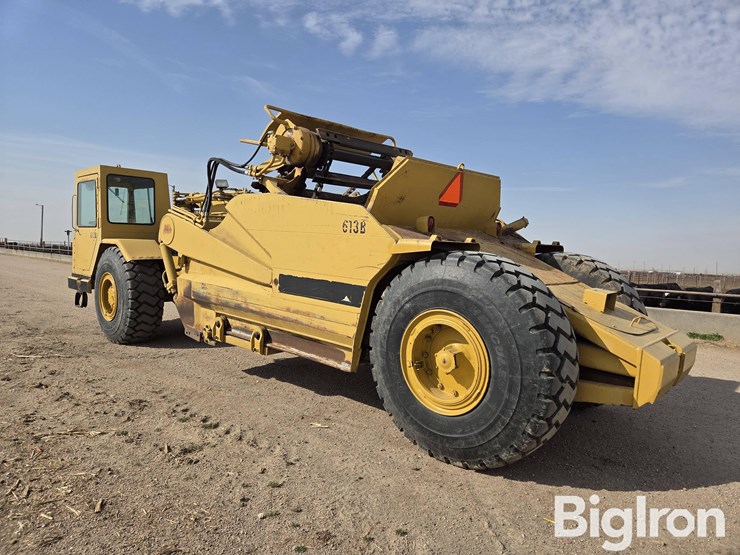 1979-caterpillar-613b-image-7