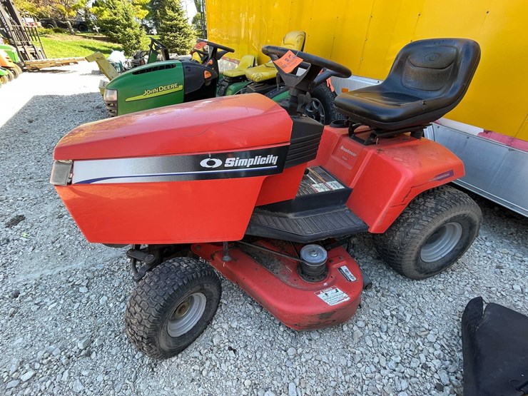 #6937-•-simplicity-riding-lawn-mower-image-1