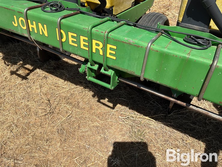 john-deere-7300-image-18
