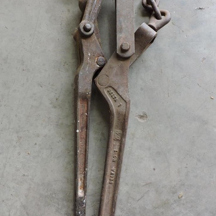 (2) 3/8 CHAIN BINDERS