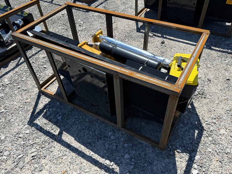 #45362-•-unused-agt-pd680-hydraulic-hammer-pd680pz26020502a-image-2