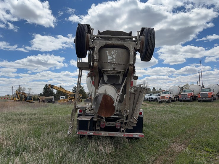 1996-mack-rd688c-cement-truck-image-6