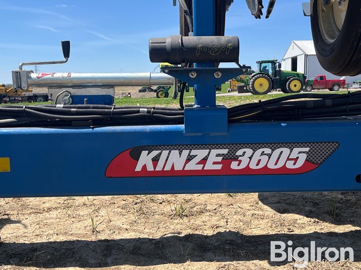 2023-kinze-3605-image-13