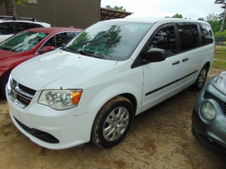 2016-dodge-grand-caravan-image-1
