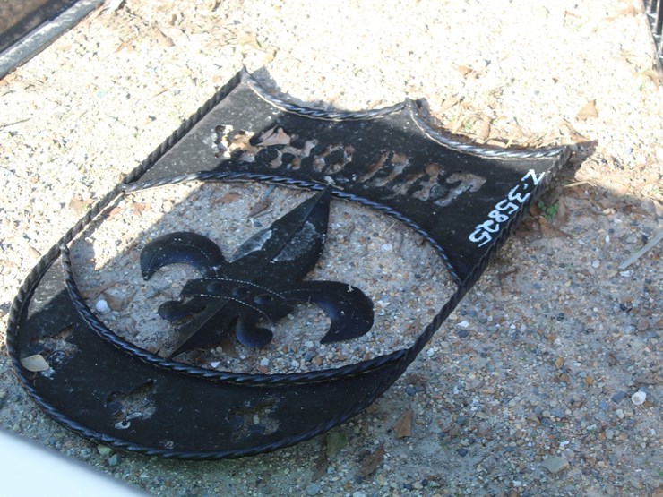 #5128-•-metal-who-dat-sign-image-2