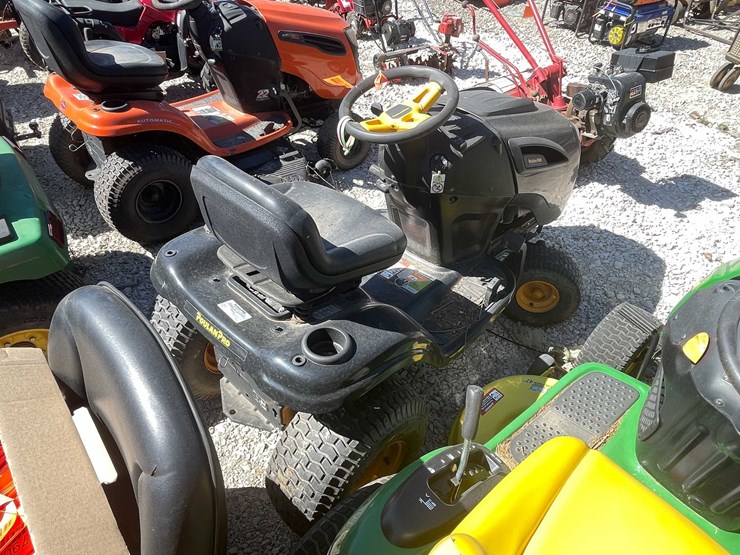 #6965-•-poulan-pro-riding-lawn-mower-image-3