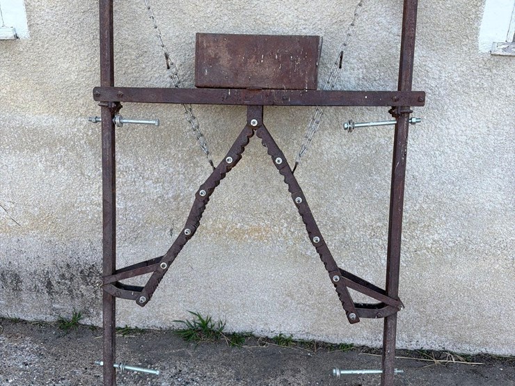 antique-cattle-scratcher/-oiler-image-1