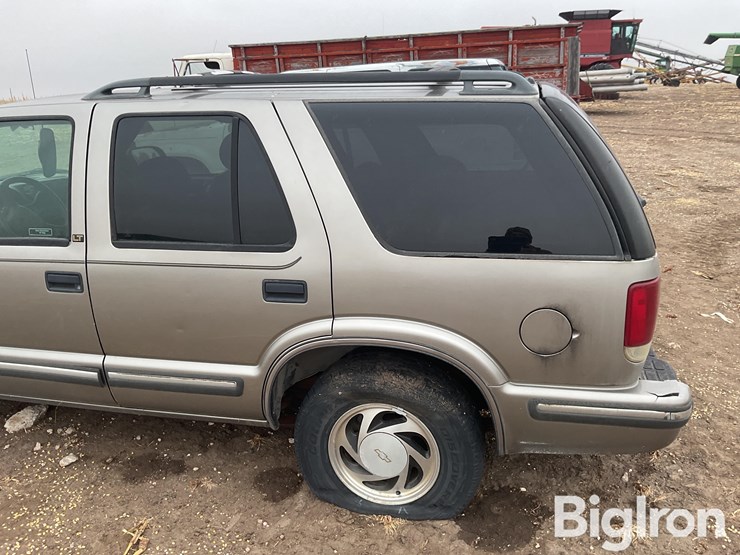 1999-chevrolet-blazer-image-15