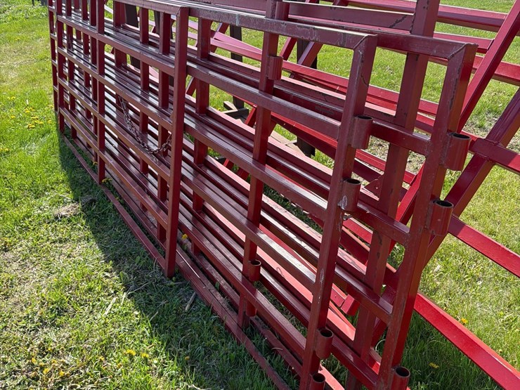 7-various-sized-gates-image-7