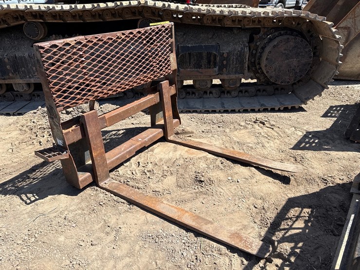 #6446-•-approx-48"-skid-steer-forks-image-3