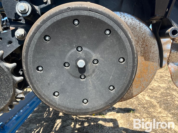 2023-kinze-3605-image-18