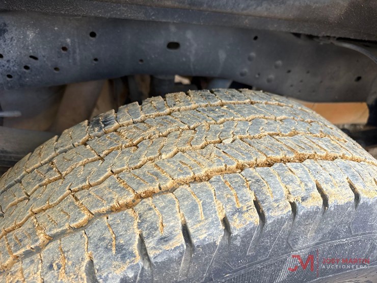 2015-ford-f250-xl-image-15