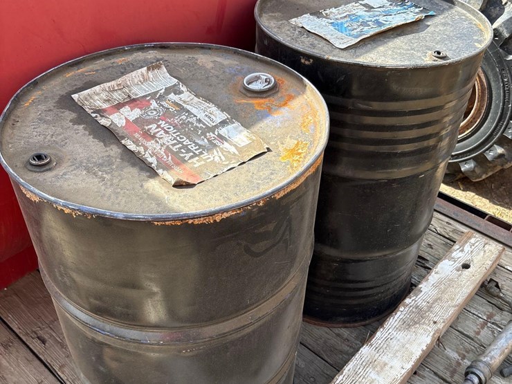 2-55-gallon-steel-barrels-with-pumps-image-2