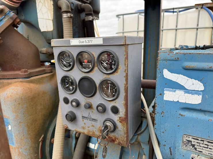 #3889-•-towable-water-pump-image-18