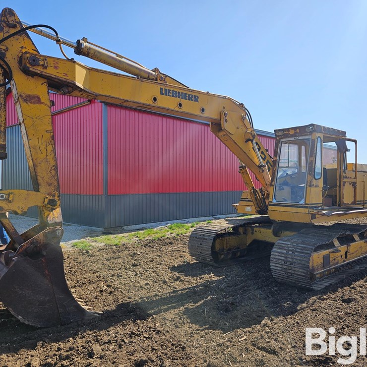 LIEBHERR R925