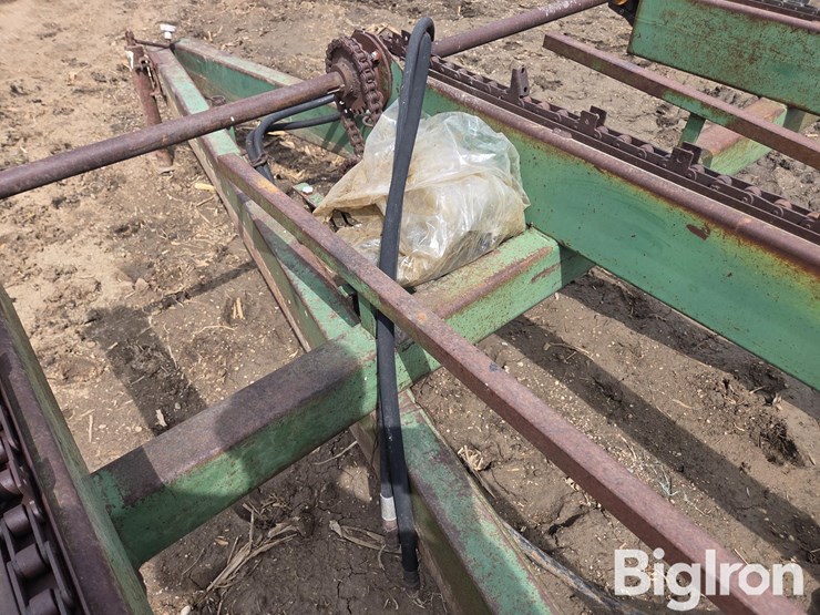john-deere-200-image-13