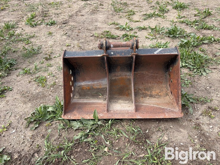 caterpillar-153-7863-02-bucket-image-2