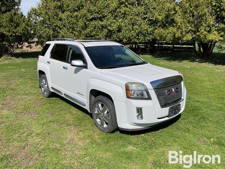 2014-gmc-terrain-denali-image-3