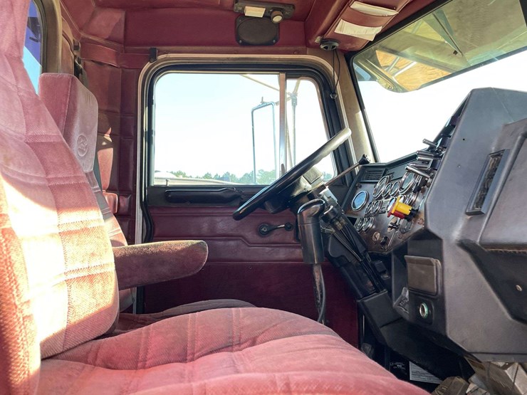1998-peterbilt-379-image-20