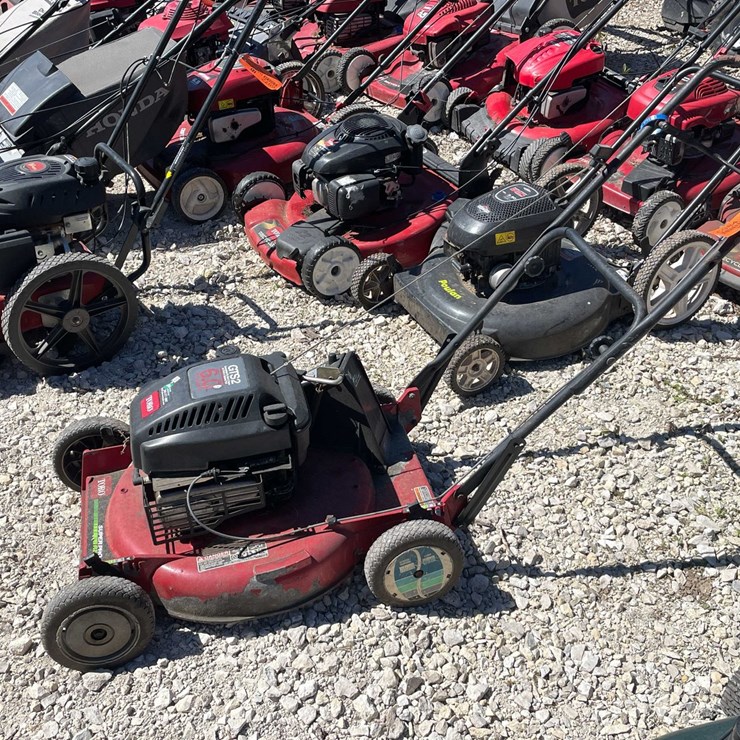 #6984 • Toro Lawn Mower