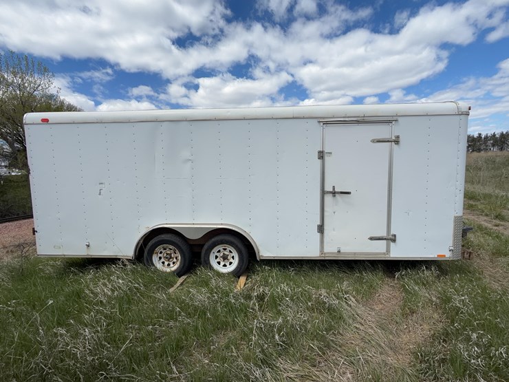 2002-continental-enclosed-trailer-image-5